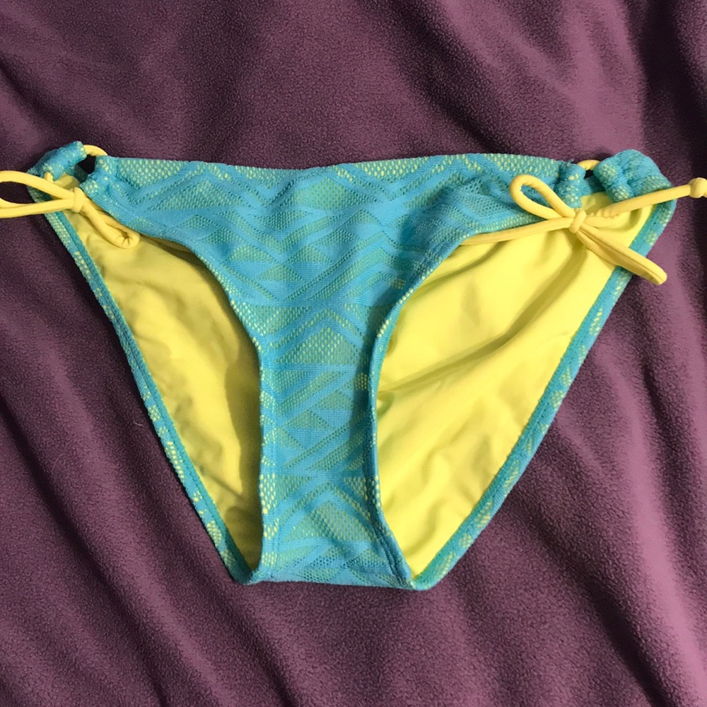 Cute blue swim bottoms